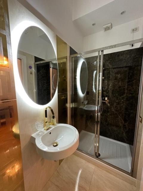 Bed And Breakfast King Plaza Rom Exteriör bild